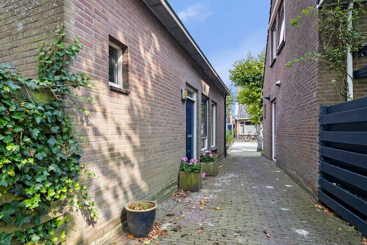 Bekijk foto 25 van Voorstraat 13