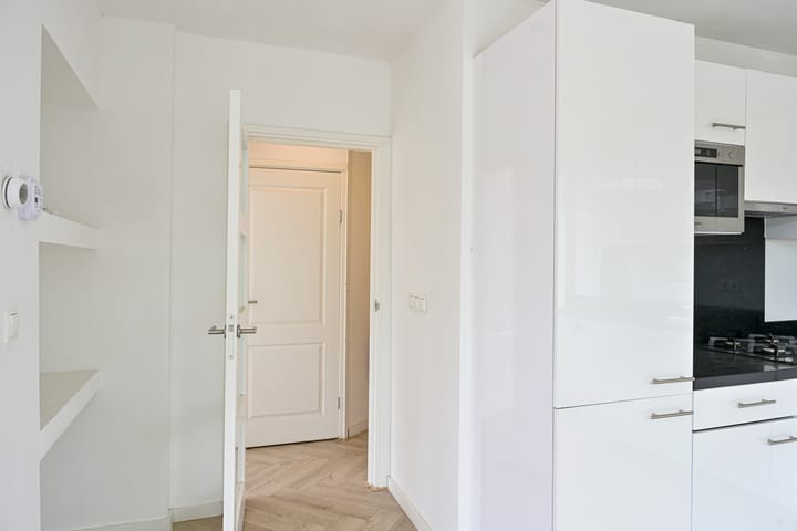 Foto 5 van Nobelstraat 131-02