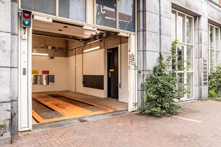 Photo 3 of Reguliersdwarsstraat 46