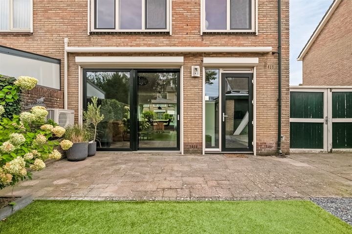 Bekijk foto 37 van Blauwe Baan 4