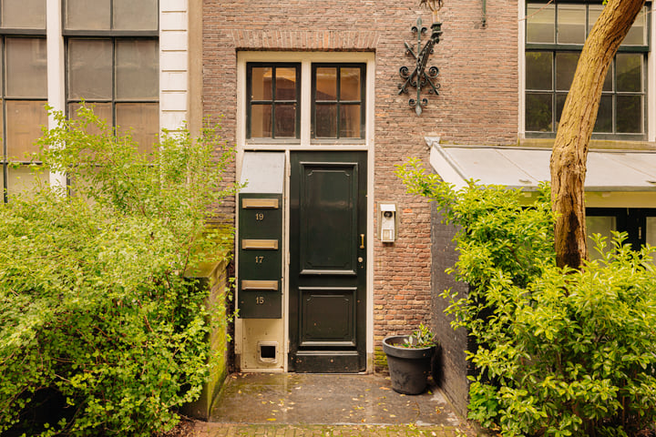 Bekijk foto 26 van Buiten Bantammerstraat 17