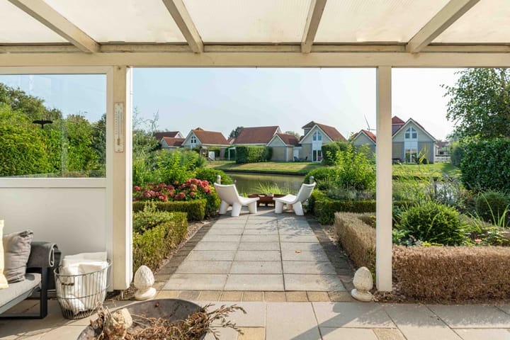Vrijstaande woning te koop: Helmgras 9, Kamperland