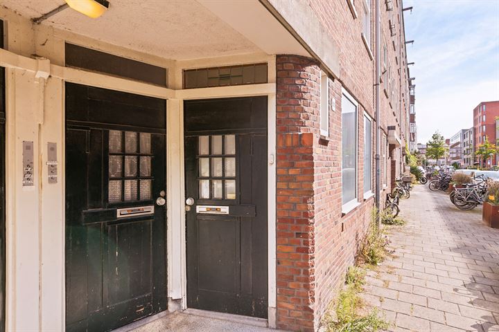 View photo 2 of Bartholomeus Diazstraat 52-H