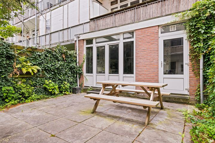 View photo 3 of Bartholomeus Diazstraat 52-H