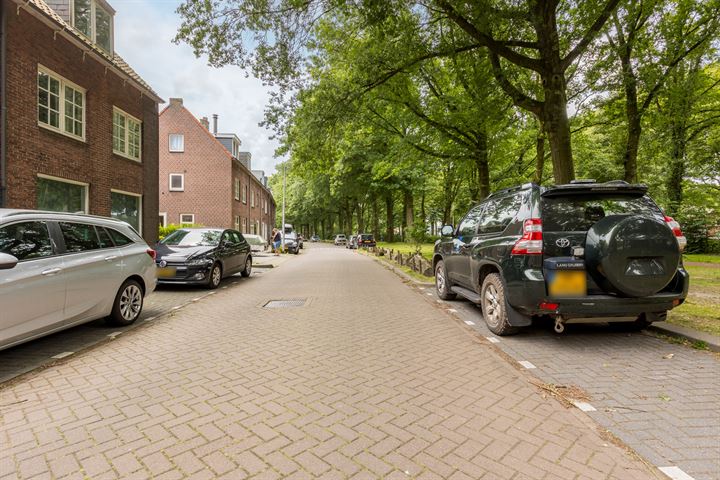 Bekijk foto 36 van Reigerstraat 14