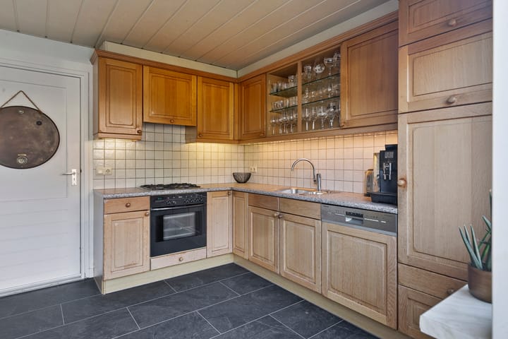 Foto 15 van Ridder van Dinterstraat 23