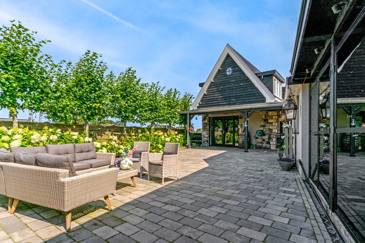 Foto 82 van Dronenlaantje 3