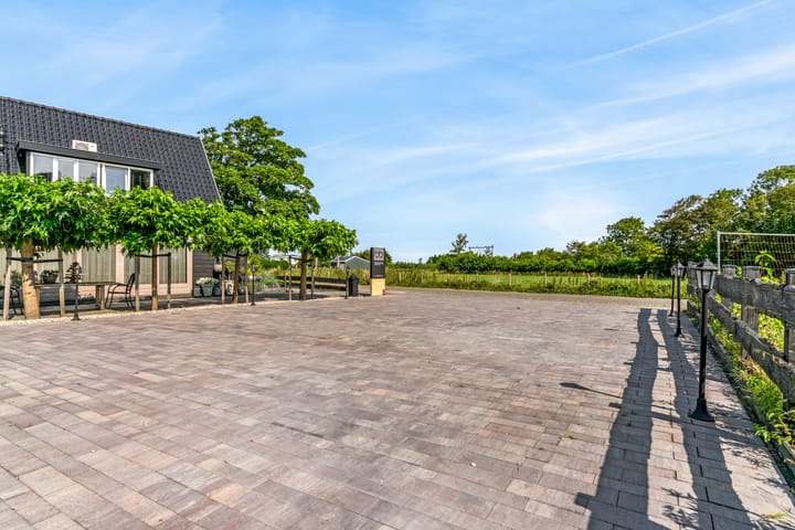 Foto 94 van Dronenlaantje 3