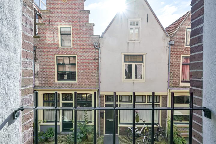 Foto 24 van Sint Annastraat 2-A