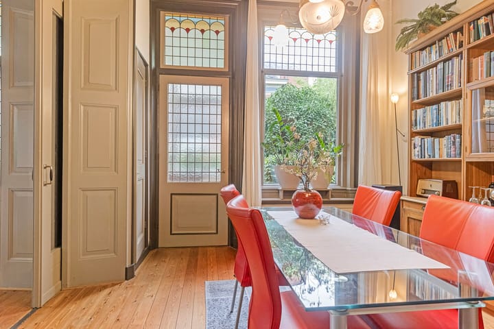 Photo 12 of Stationsweg 15