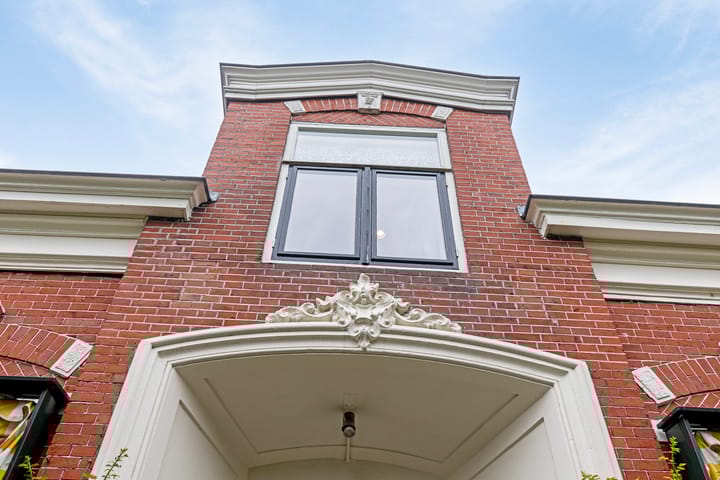 Photo 6 of Stationsweg 15