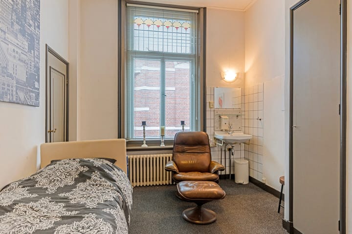 Photo 27 of Stationsweg 15