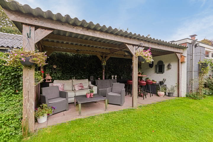 Photo 56 of Stationsweg 15