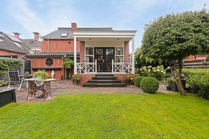 Photo 57 of Stationsweg 15