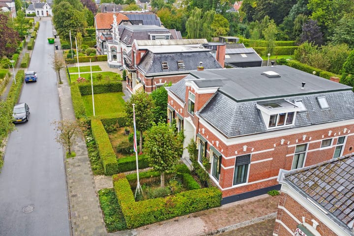 Photo 60 of Stationsweg 15