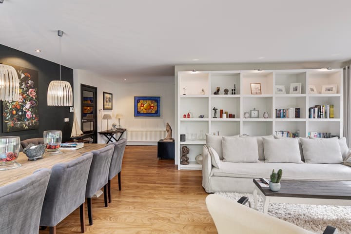 Foto 21 van van Middelhovenstraat 36