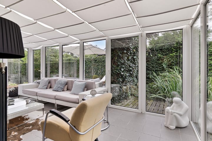 Foto 22 van van Middelhovenstraat 36