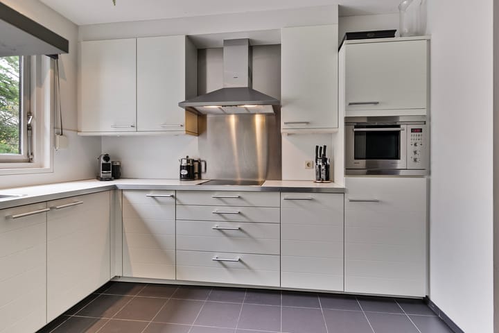 Foto 25 van van Middelhovenstraat 36