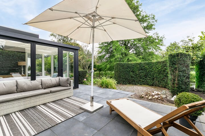 Foto 40 van van Middelhovenstraat 36