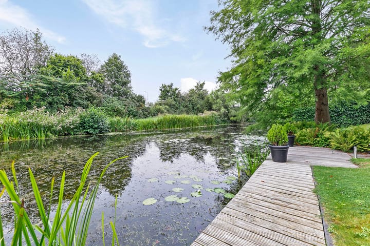 Foto 46 van van Middelhovenstraat 36