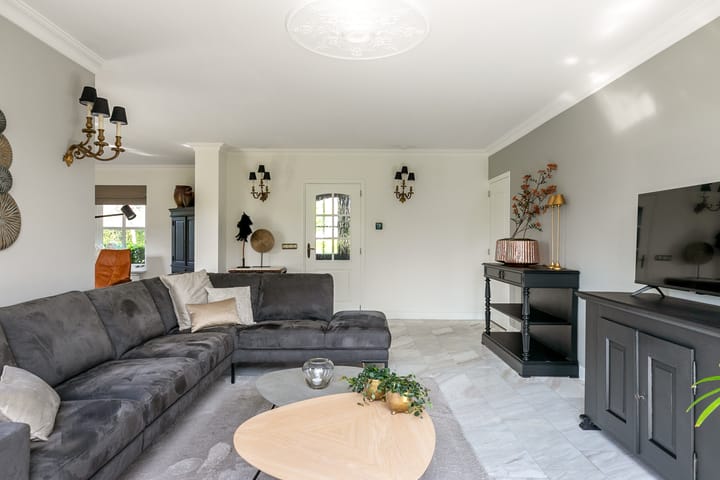 Foto 8 van Moerdijkse Postbaan 111