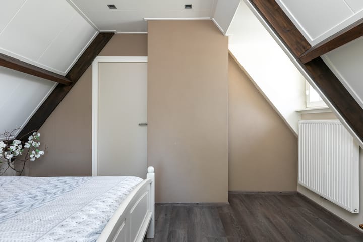 Foto 33 van Moerdijkse Postbaan 111