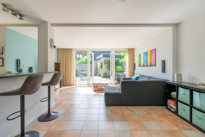 Foto 3 van Carry van Bruggenweg 13