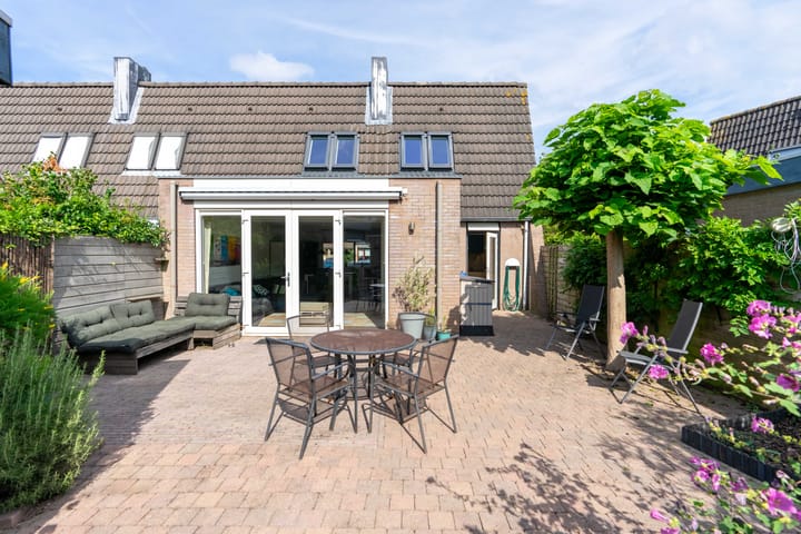 Foto 25 van Carry van Bruggenweg 13