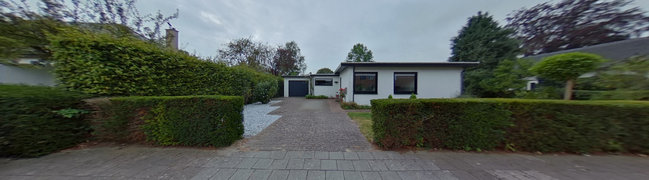 View 360° photo of Voortuin of van Middelhovenstraat 36