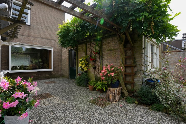 View photo 40 of Eijkerstraat 57