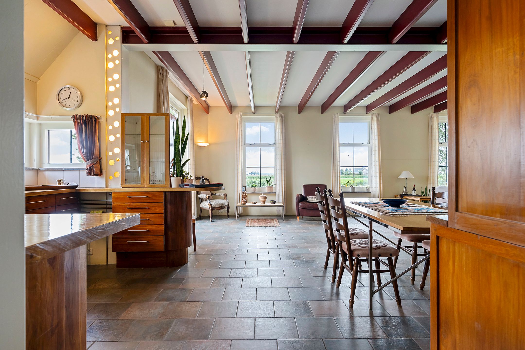 Photo 9 of Bartlehiem F 73