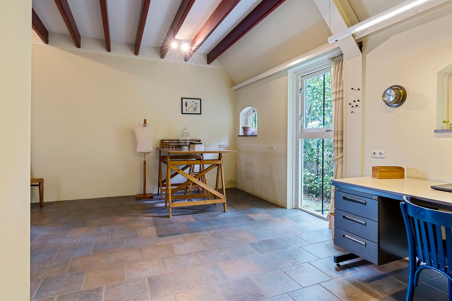 Photo 14 of Bartlehiem F 73