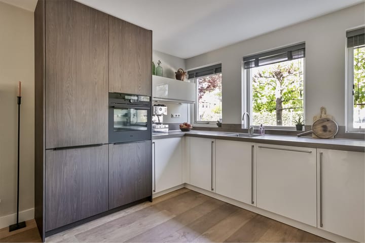 Photo 24 of Hans Lodeizenstraat 73