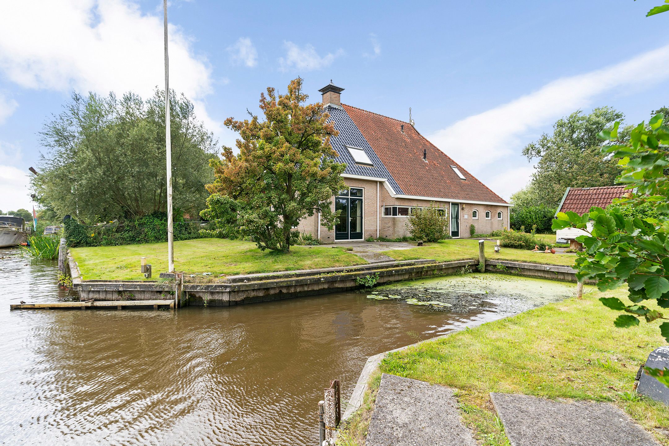 Photo 54 of Bartlehiem F 73