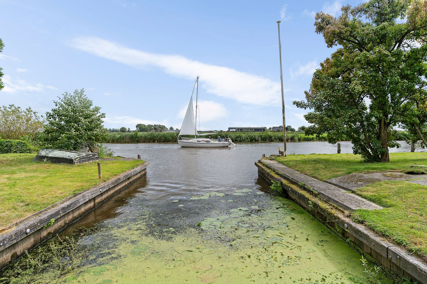 Photo 65 of Bartlehiem F 73