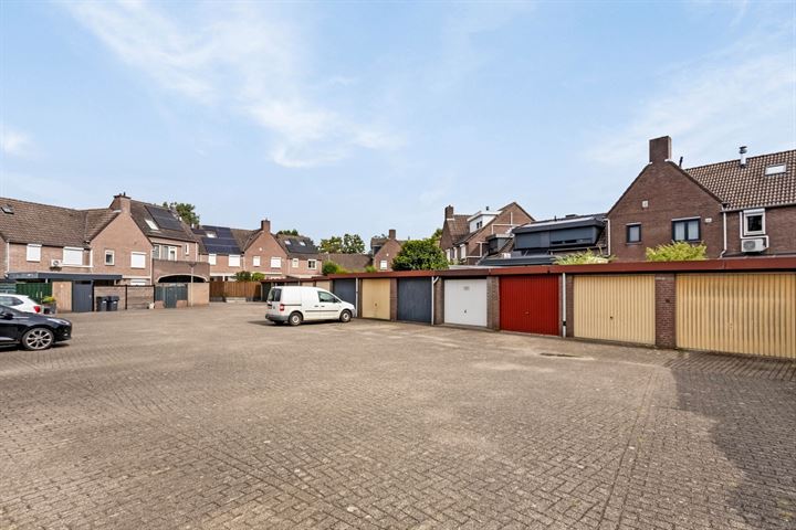 Bekijk foto 36 van Glaseriestraat 3