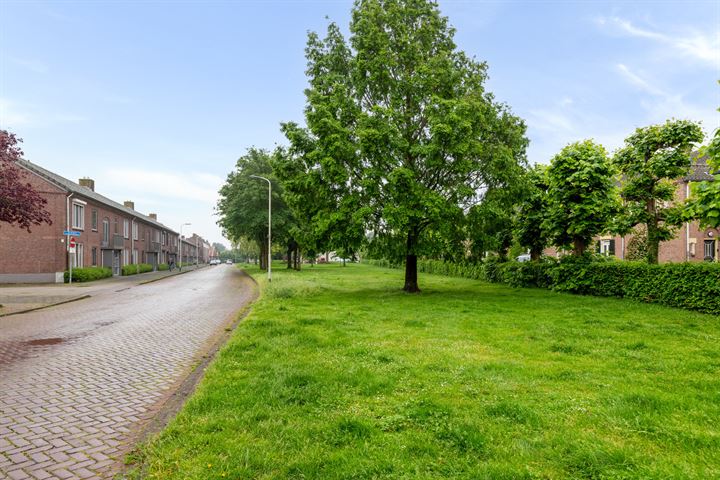 Bekijk foto 39 van Thorbeckeplein 6-B