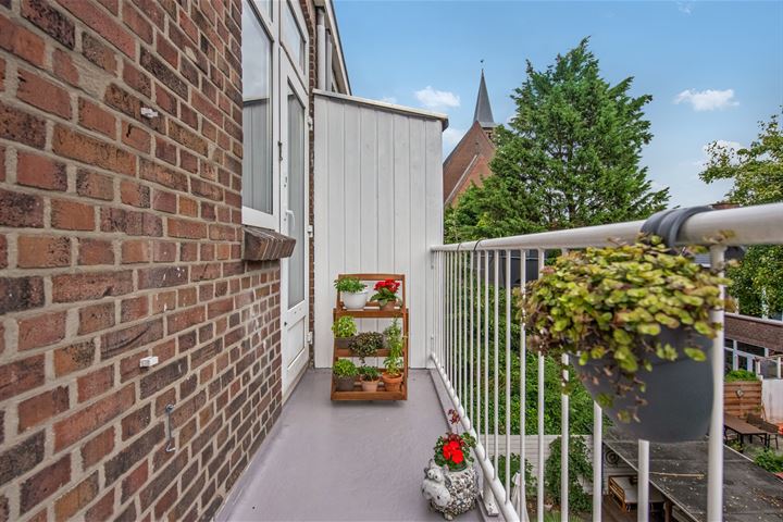 View photo 24 of Klimopstraat 232