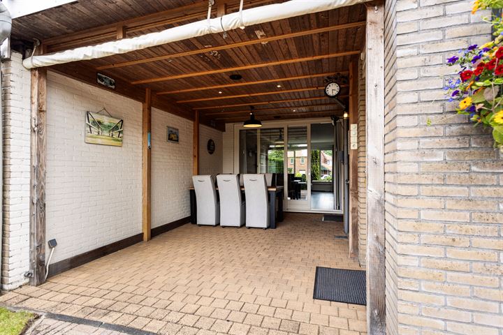 View photo 16 of Dr. C.A.J. Quantstraat 51