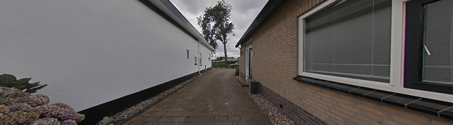 View 360° photo of voortuin of Ds Veenweg 193