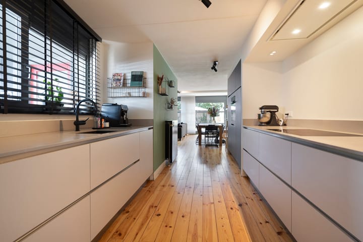 Photo 7 of Heugemerstraat 92