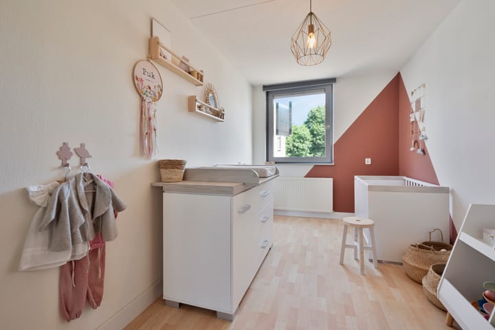 Photo 17 of Heugemerstraat 92