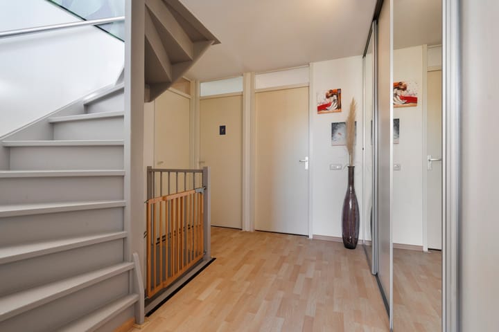 Photo 24 of Heugemerstraat 92