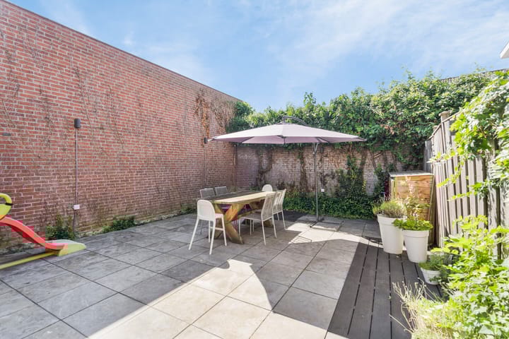 Photo 27 of Heugemerstraat 92