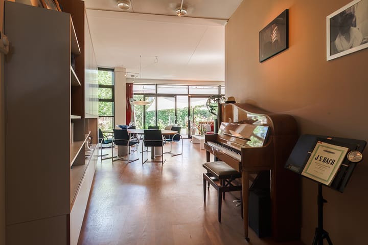 Foto 10 van Oranje Nassaulaan 12