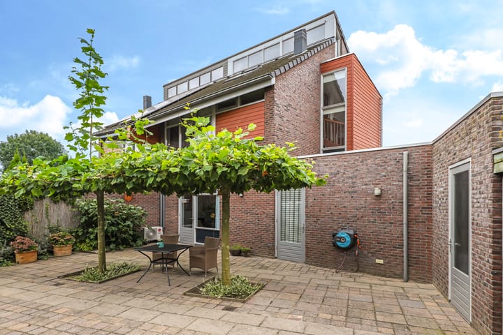 Photo 41 of Wethouder Schaarsstraat 3