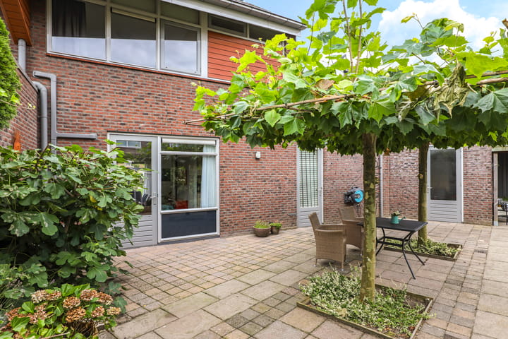 Photo 48 of Wethouder Schaarsstraat 3