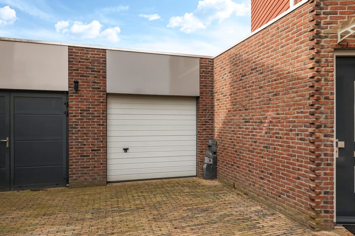 Photo 53 of Wethouder Schaarsstraat 3