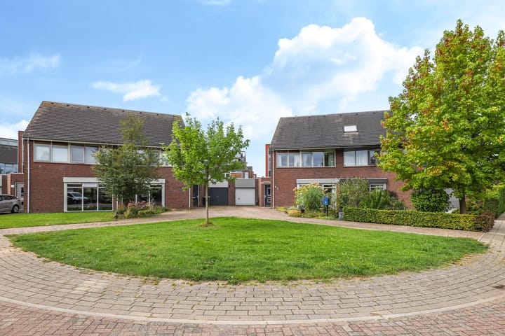 Photo 57 of Wethouder Schaarsstraat 3