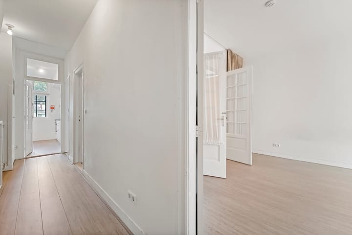 Photo 18 of Julianalaan 26